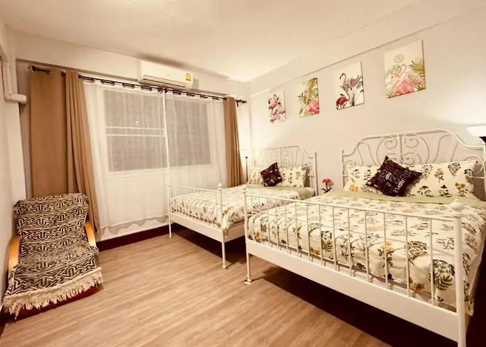 Baan Nampetch Hostel กรุงเทพมหานคร